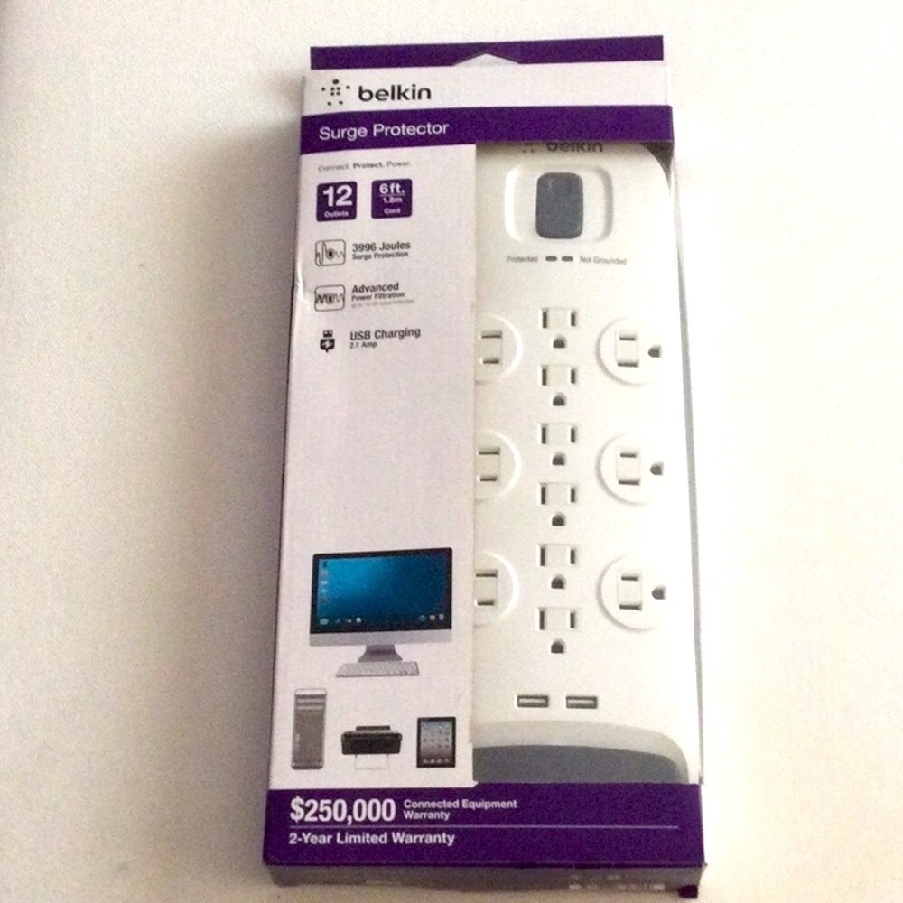 Belkin White Surge Protector Power Strip with USB Charging